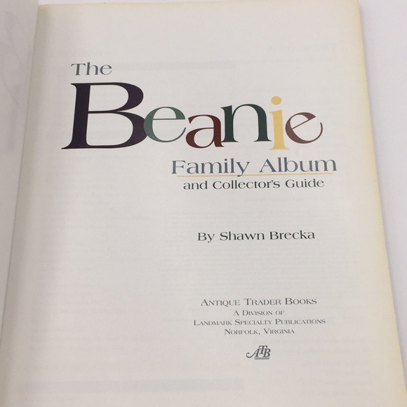 2 Ty Beanie Babies Plush Stuffed Toys Collector’s Guides Books Toy Vintage - Picture 3 of 15